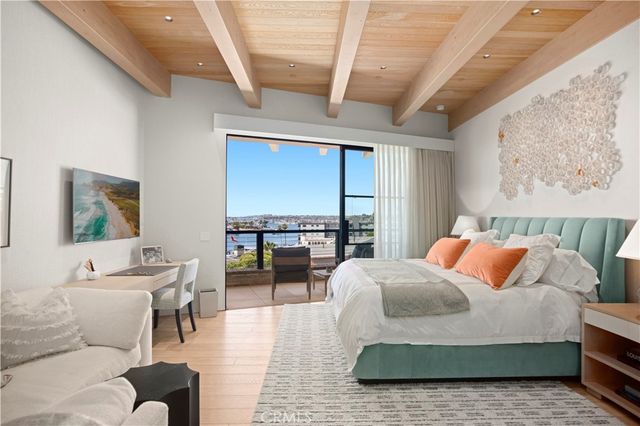 2804 Ocean, Corona Del Mar, CA 92625