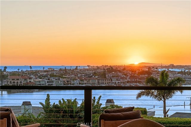 2804 Ocean, Corona Del Mar, CA 92625