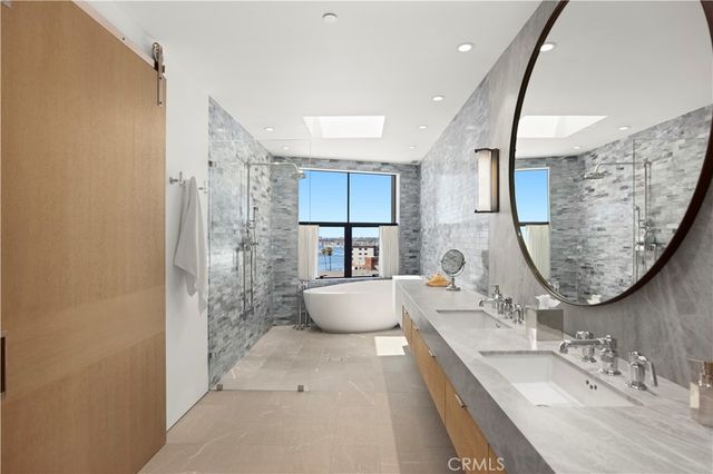 2804 Ocean, Corona Del Mar, CA 92625