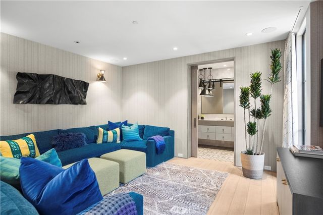 2804 Ocean, Corona Del Mar, CA 92625
