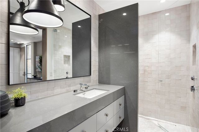 2804 Ocean, Corona Del Mar, CA 92625