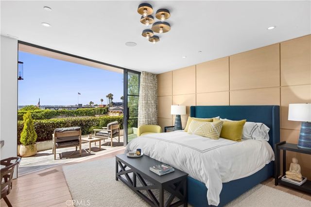 2804 Ocean, Corona Del Mar, CA 92625