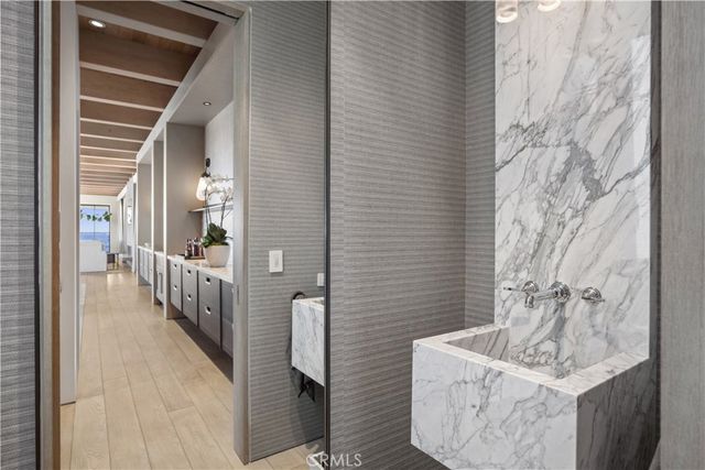 2804 Ocean, Corona Del Mar, CA 92625