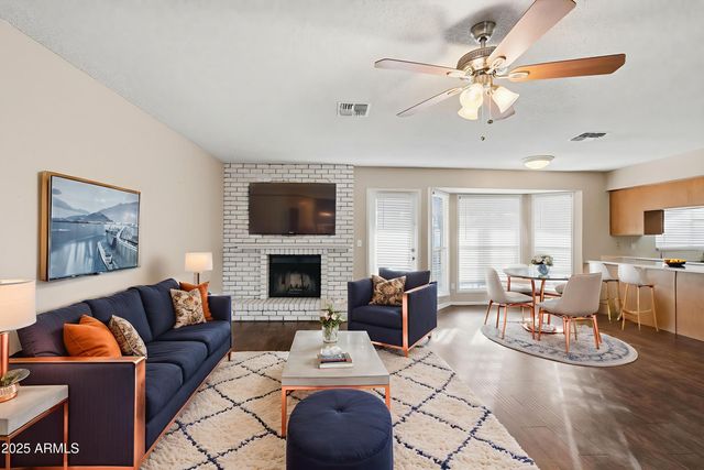 1317 W ESTRELLA Drive, Chandler, AZ 85224