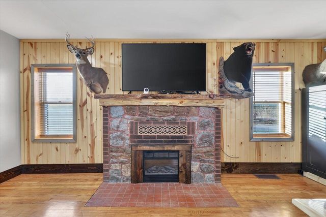 8357 Territorial Road, Evansville, WI 53536