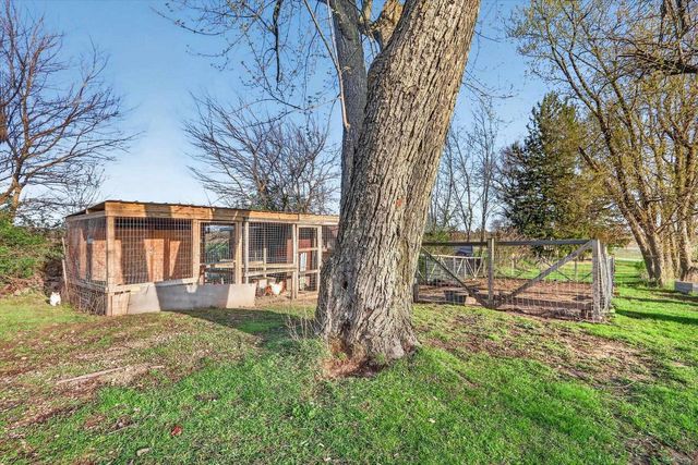 8357 Territorial Road, Evansville, WI 53536