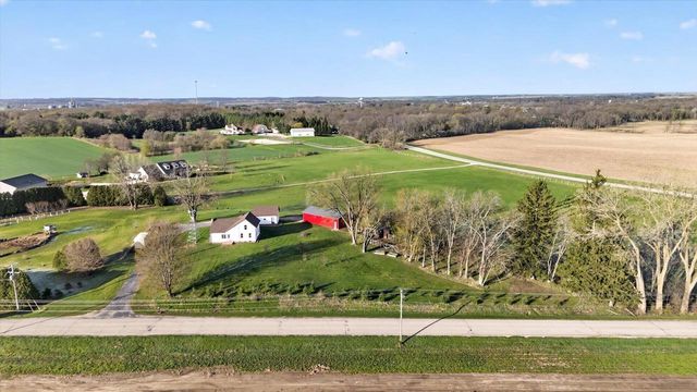 8357 Territorial Road, Evansville, WI 53536