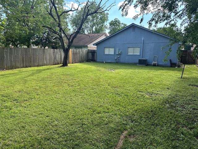 12606 Monaco Road, Houston, TX 77070