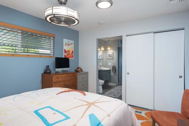 64 Calle De Estrellas, Palm Springs, CA 92264