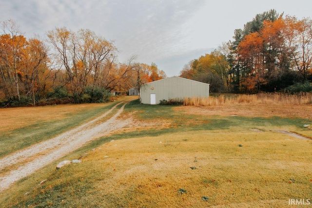 54850 County Line Road, New Carlisle, IN 46552