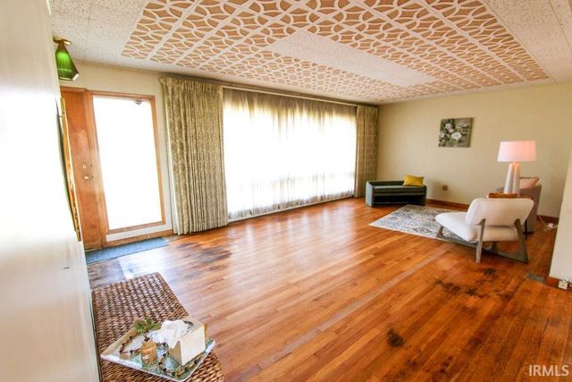 54850 County Line Road, New Carlisle, IN 46552