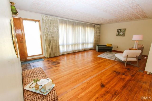 54850 County Line Road, New Carlisle, IN 46552