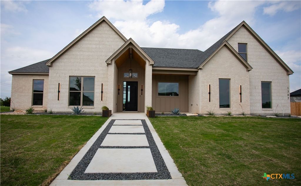 1707 Kellan Drive, Salado, TX 76571