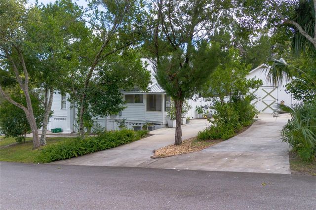 1056 STEVENS STREET, Lake Helen, FL 32744