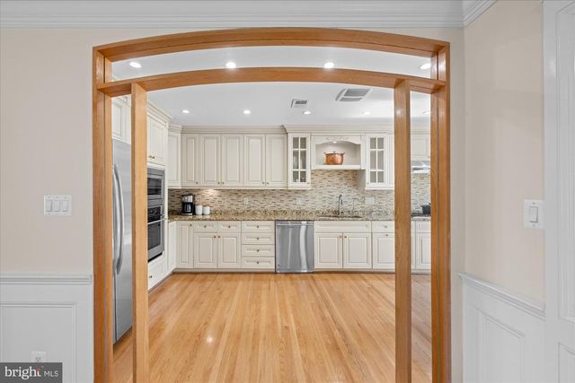 816 CONSTELLATION DR, Great Falls, VA 22066