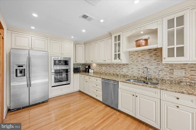 816 CONSTELLATION DR, Great Falls, VA 22066