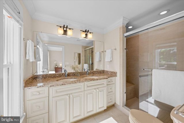 816 CONSTELLATION DR, Great Falls, VA 22066