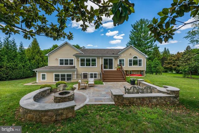 816 CONSTELLATION DR, Great Falls, VA 22066