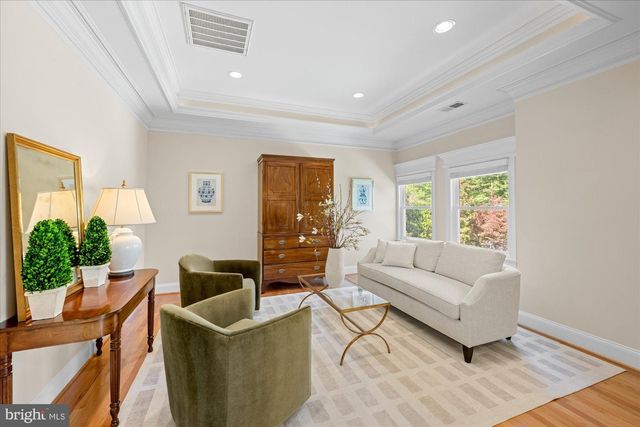 816 CONSTELLATION DR, Great Falls, VA 22066