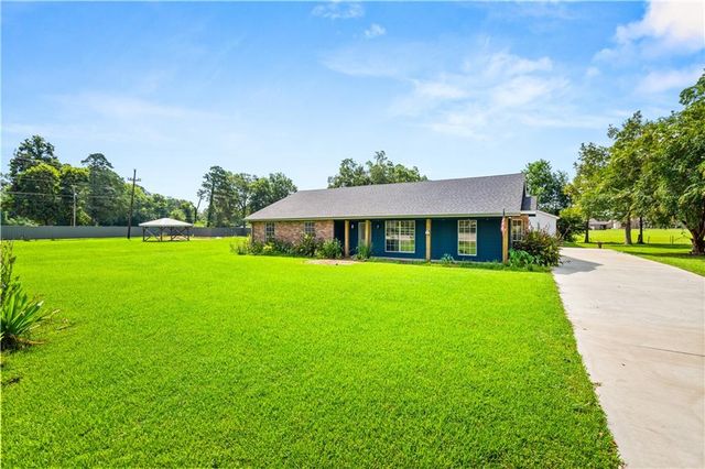 105 HILDA Lane, Marksville, LA 71351