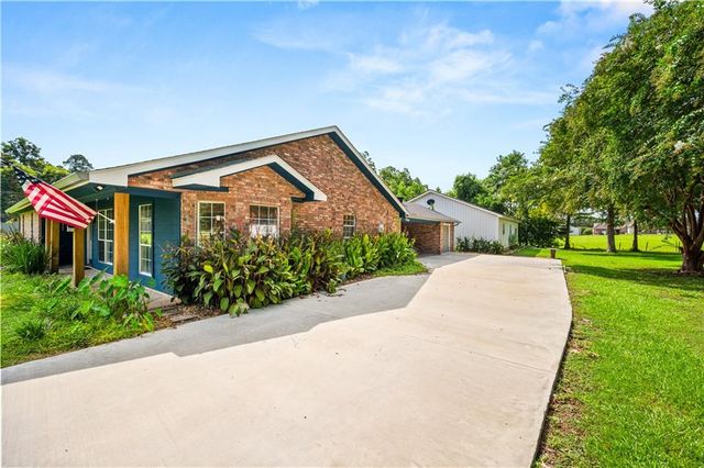 105 HILDA Lane, Marksville, LA 71351