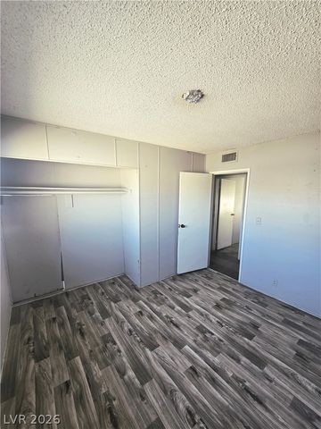 872 Count Wutzke Avenue, Las Vegas, NV 89119