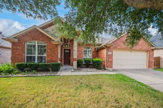 5827 Sunny Meadow Lane, Grand Prairie, TX 75052