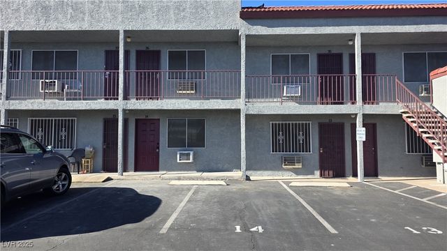 797 East Harmon Avenue 14, Las Vegas, NV 89119