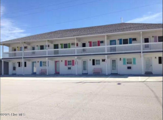303 Henderson Boulevard 14, Atlantic Beach, NC 28512