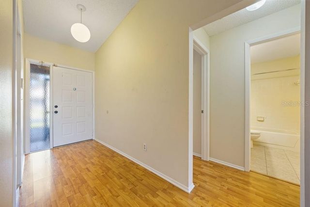 4071 SHORESIDE CIRCLE, Tampa, FL 33618