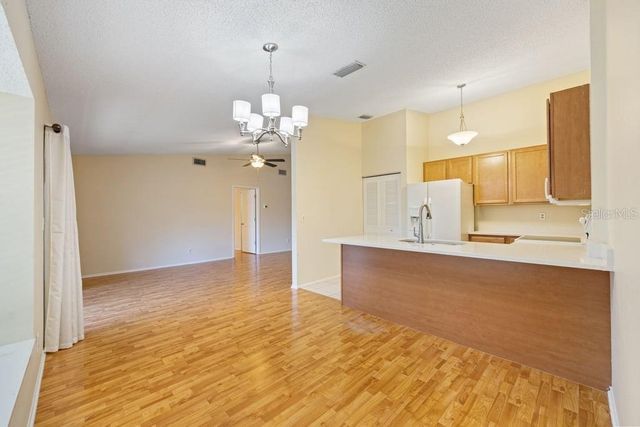 4071 SHORESIDE CIRCLE, Tampa, FL 33618