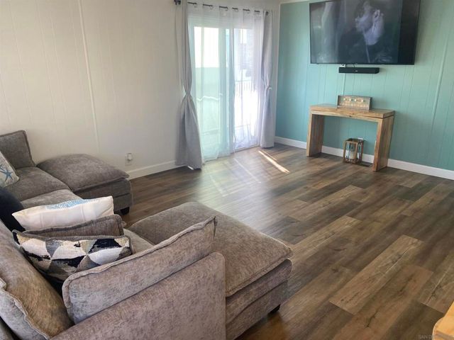 900 N Cleveland Street 33, Oceanside, CA 92054