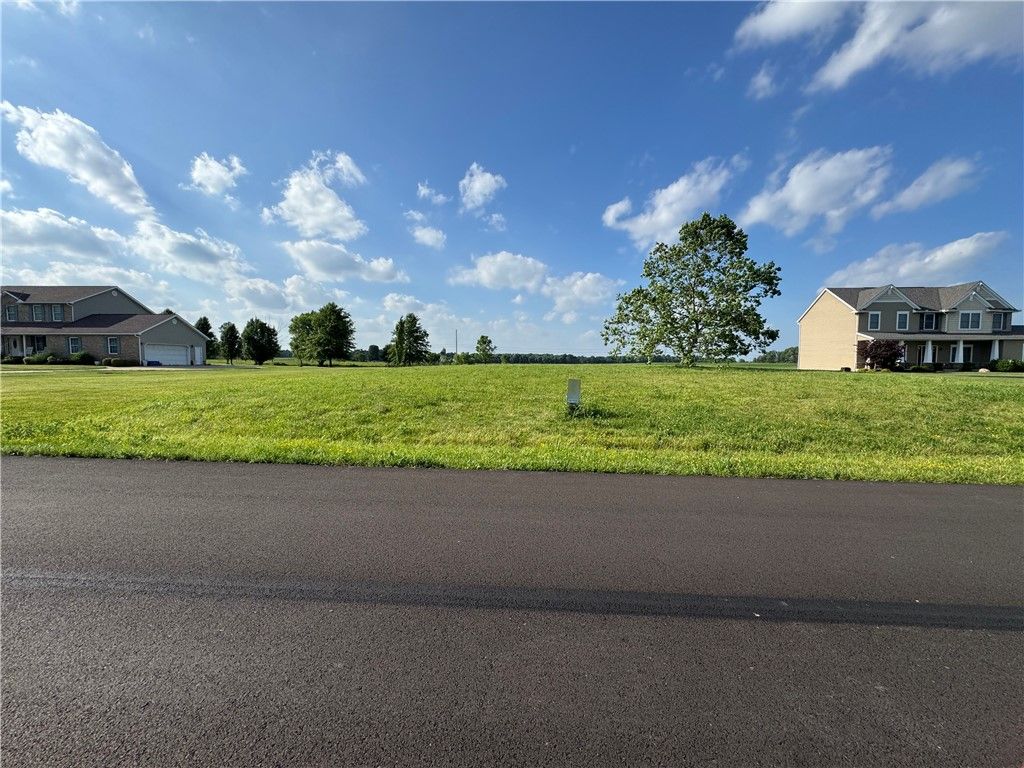 Lot 4 Tradewind Rd, North Beaver Twp, PA 16102