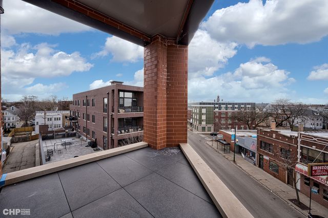 3114 N Ridgeway Avenue 201, Chicago, IL 60618