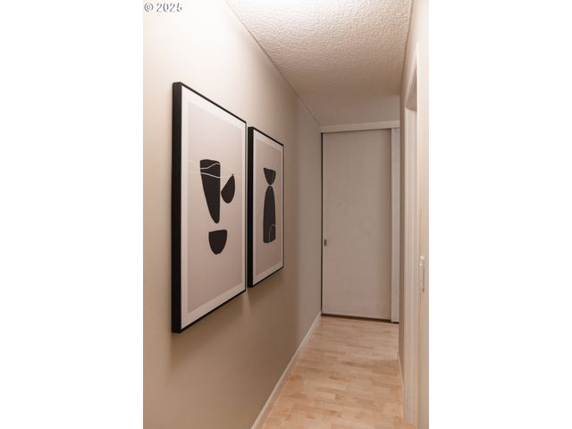 2393 Sw PARK Pl 106, Portland, OR 97205