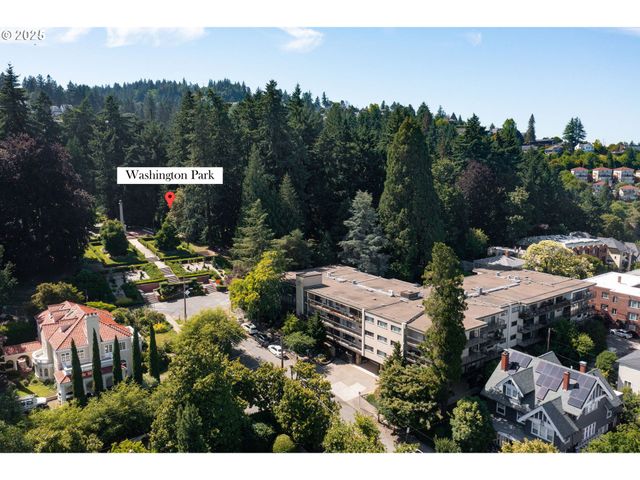 2393 Sw PARK Pl 106, Portland, OR 97205