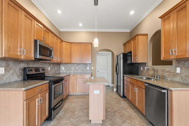 3303 RED BAY CREEK RD, Columbia, MO 65203