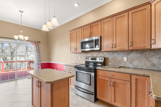 3303 RED BAY CREEK RD, Columbia, MO 65203