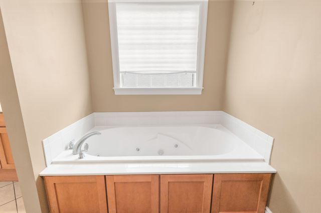 3303 RED BAY CREEK RD, Columbia, MO 65203