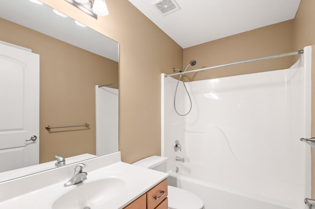 3303 RED BAY CREEK RD, Columbia, MO 65203