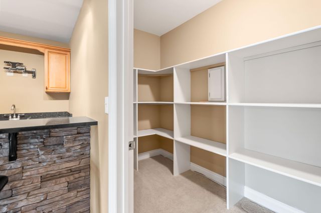 3303 RED BAY CREEK RD, Columbia, MO 65203