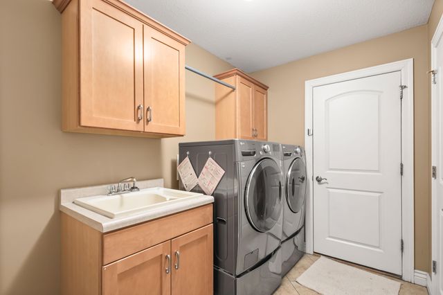 3303 RED BAY CREEK RD, Columbia, MO 65203