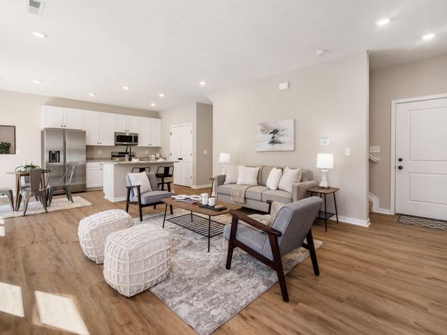 352 Postle Boulevard, Columbus, OH 43228