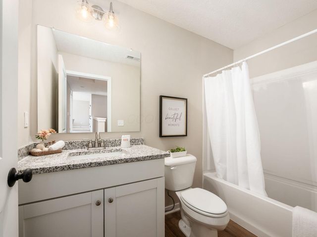 352 Postle Boulevard, Columbus, OH 43228