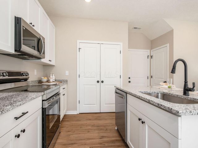 352 Postle Boulevard, Columbus, OH 43228