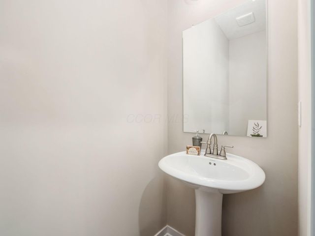 352 Postle Boulevard, Columbus, OH 43228