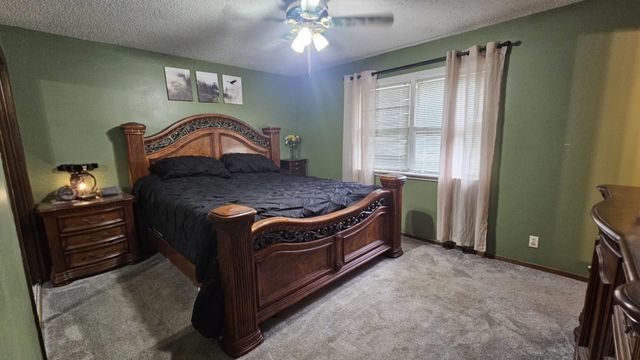 2129 W VENTOSO RD, Wichita, KS 67204