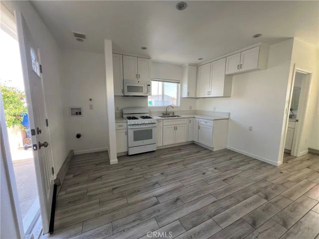 13123 Tonopah, Arleta, CA 91331