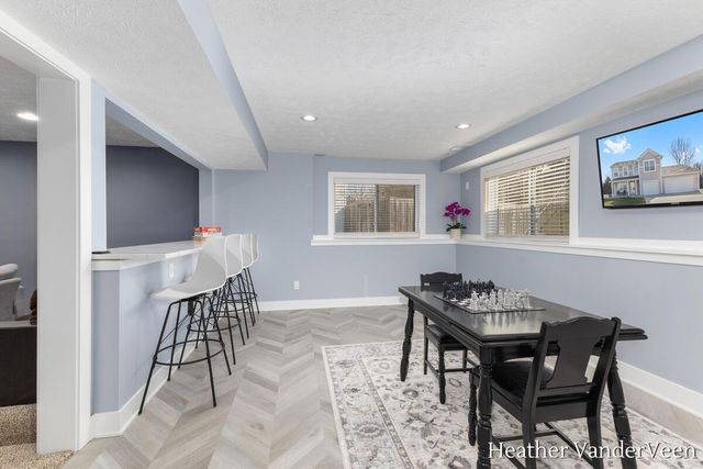 6286 Sheldon Drive, Hudsonville, MI 49426
