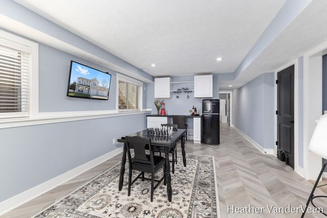6286 Sheldon Drive, Hudsonville, MI 49426